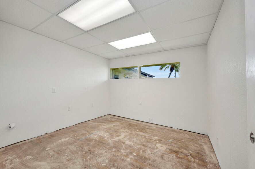 More Photos Of 3443 Tamiami Trl, Port Charlotte Medical For Lease