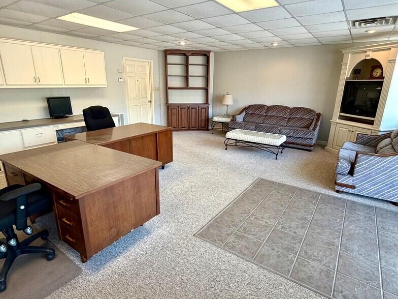 More Photos Of 2819 Mountain Pine Rd, Hot Springs Flex For Sale