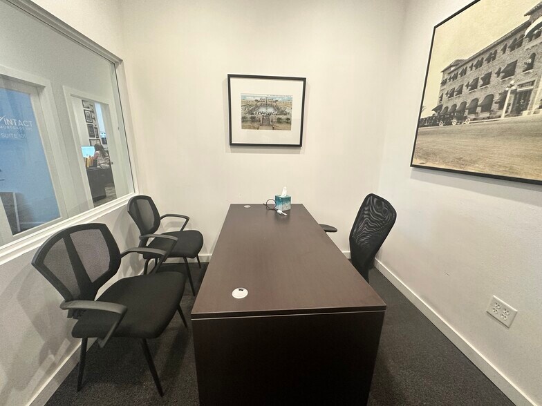 More Photos Of 1901 Harrison St, Hollywood Office For Lease