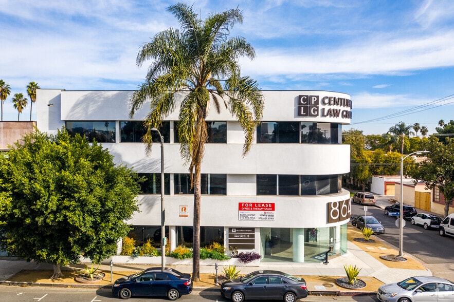 More Photos Of 864 S Robertson Blvd, Los Angeles Office For Lease