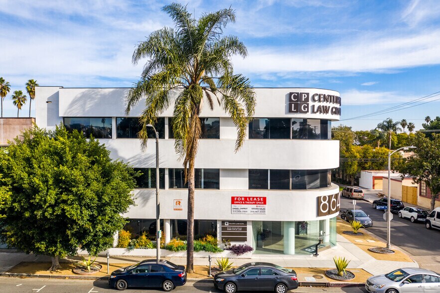 More Photos Of 864 S Robertson Blvd, Los Angeles Medical For Lease
