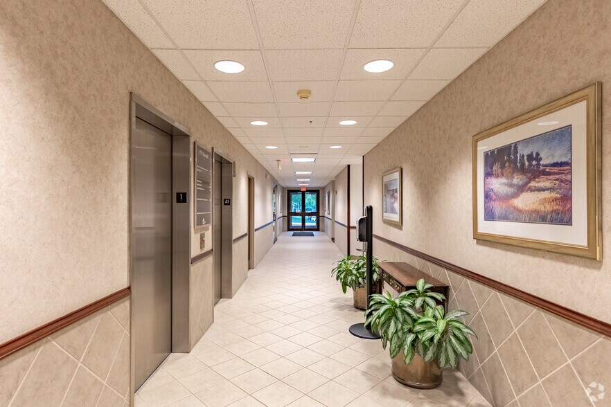 More Photos Of 8725 Rosehill Rd, Lenexa Office For Lease