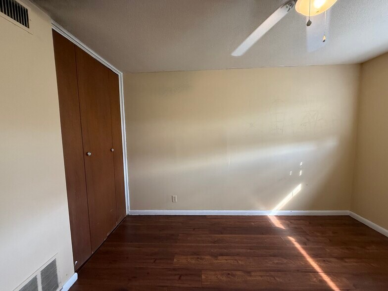 More Photos Of 105 S Elder Ln, Decatur Apartments For Sale