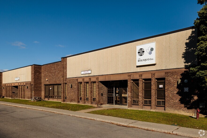More Photos Of 227 Boul Brunswick, Pointe-claire Warehouse For Lease