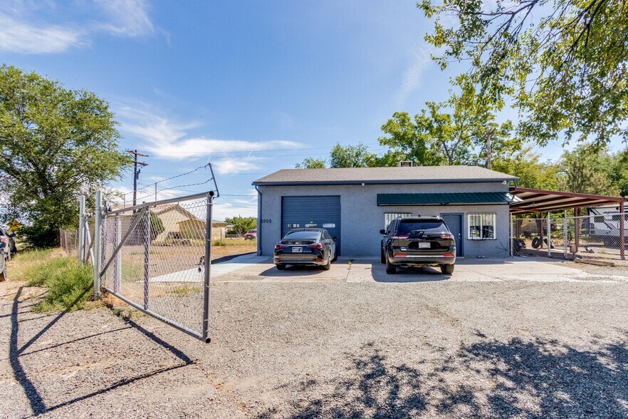 More Photos Of 1992 Aspen Cir, Pueblo Auto Repair For Sale