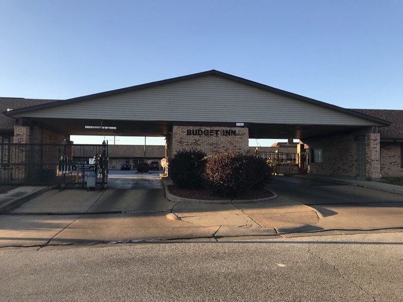 More Photos Of 3607 Hamilton Ave, Saint Louis Hotel For Sale