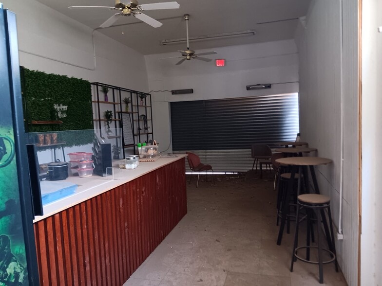 More Photos Of 523-525 S El Paso St, El Paso Storefront For Sale