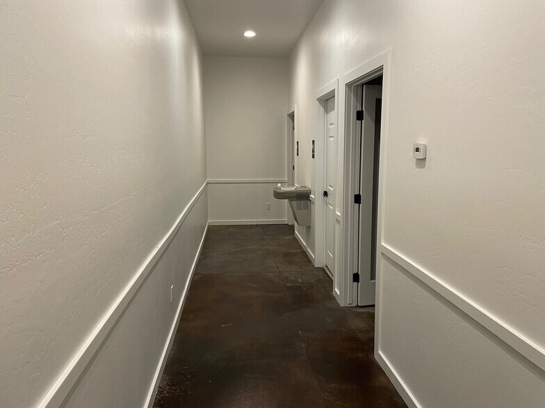 More Photos Of 1951 Commerce Center Circle, Prescott Medical For Lease