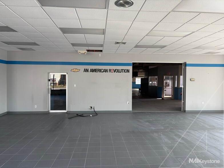 More Photos Of 60 E Penn Ave, Wernersville Auto Dealership For Sale