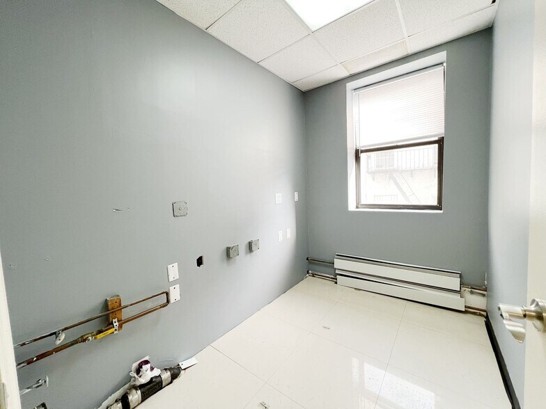 More Photos Of 128-138 Mott St, New York Medical For Sale