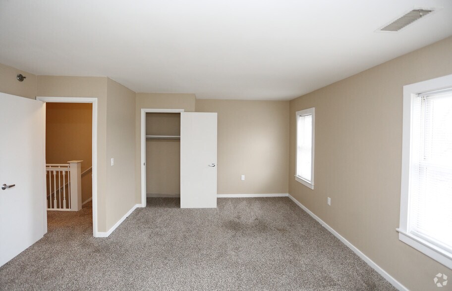 More Photos Of 550 Fletcher Ave, Indianapolis Apartments For Sale