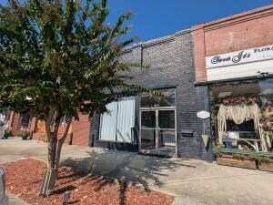 Primary Photo Of 402 Calhoun St, Johnston General Retail For Sale