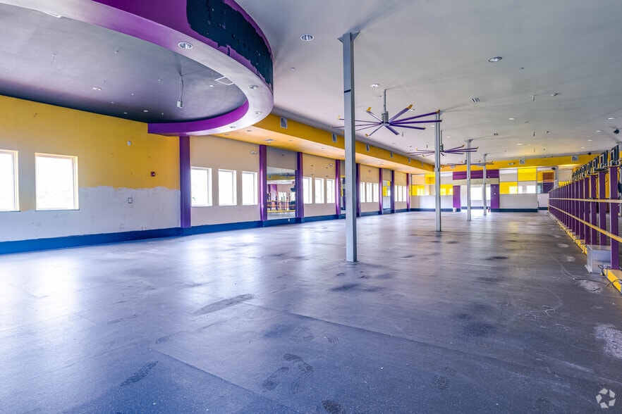 More Photos Of 22 US Highway 6, Port Jervis General Retail For Lease