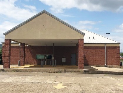 More Photos Of 601 Highway 71 N, Mena Unknown For Lease