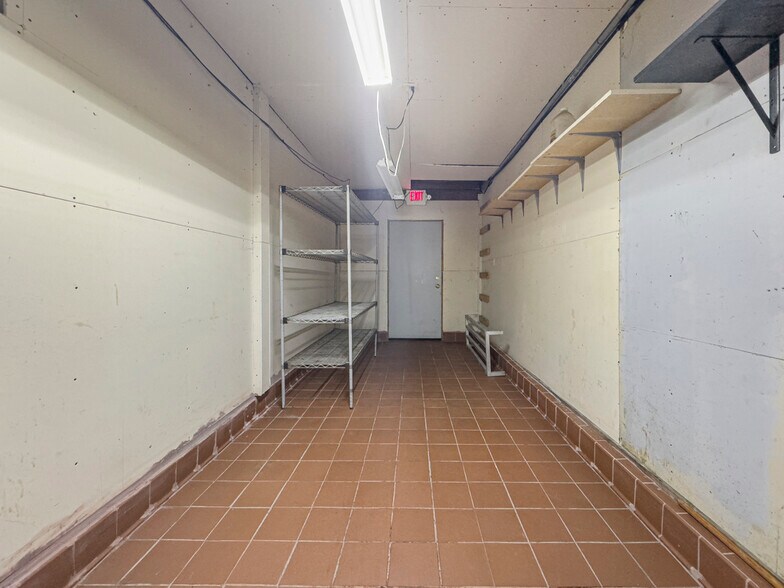 More Photos Of 508 Central Ave N, Faribault Storefront Retail Residential For Sale