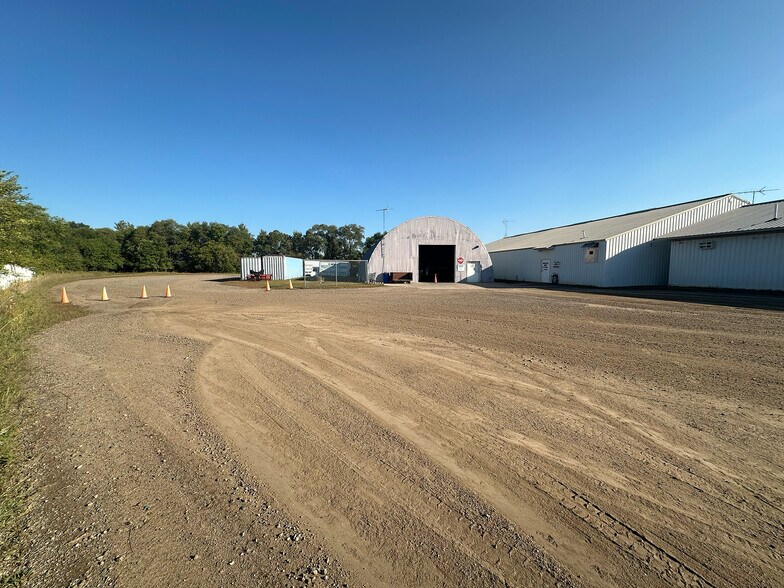 More Photos Of 3510 31st St, Saint Cloud Service For Lease