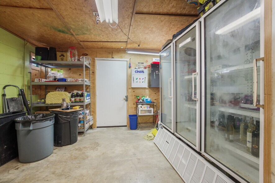 More Photos Of 11 Upper Cibolo Creek Rd, Boerne Restaurant For Sale