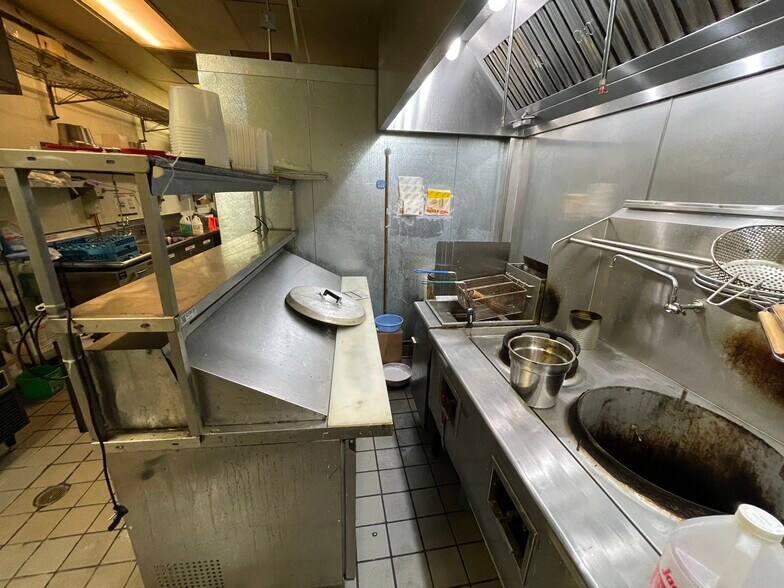 More Photos Of 6011 El Cajon Blvd, San Diego Freestanding For Lease