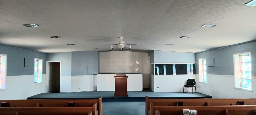 More Photos Of 713 College St, Portland Religious Facility For Lease