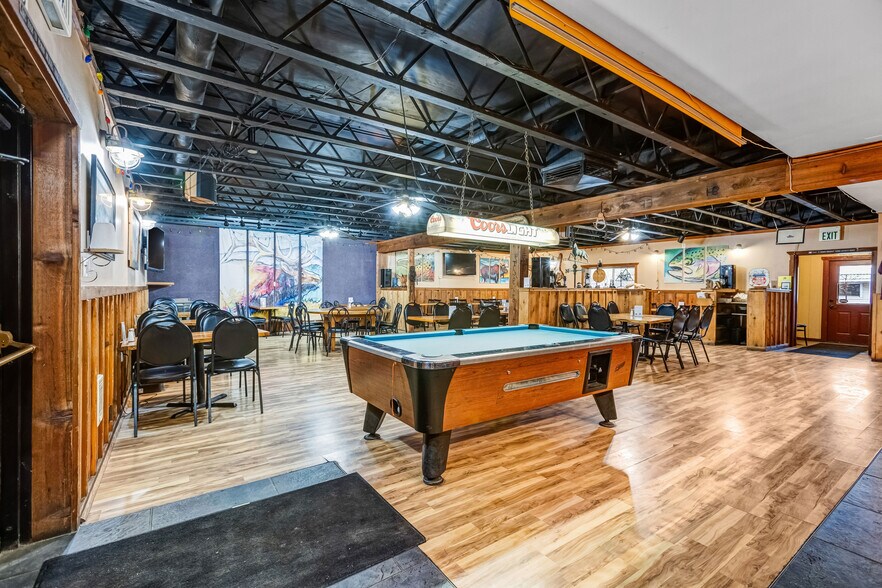 More Photos Of 263 N Main St, Donnelly Restaurant For Sale