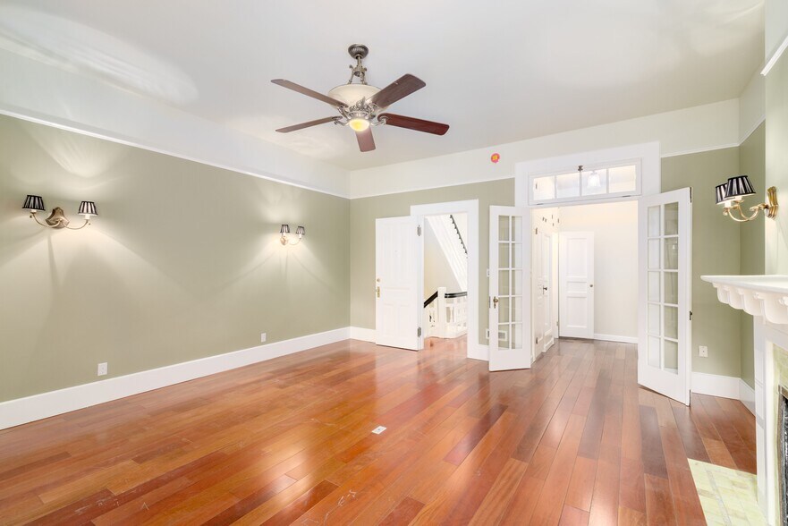 More Photos Of 338 W 71st St, New York Apartments For Sale