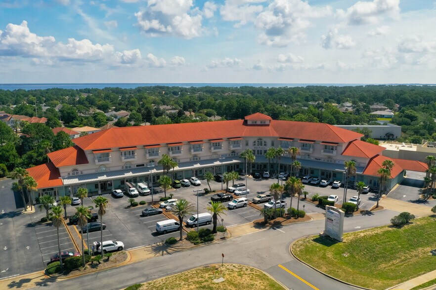 More Photos Of 4507 Furling Ln, Destin Loft Creative Space For Sale