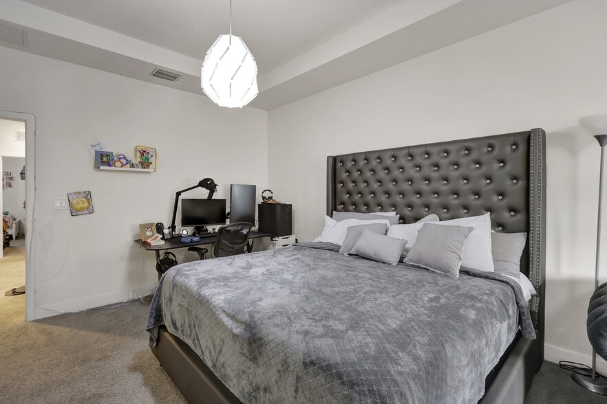 More Photos Of 15809 NW 91st Ct, Miami Lakes Specialty For Sale