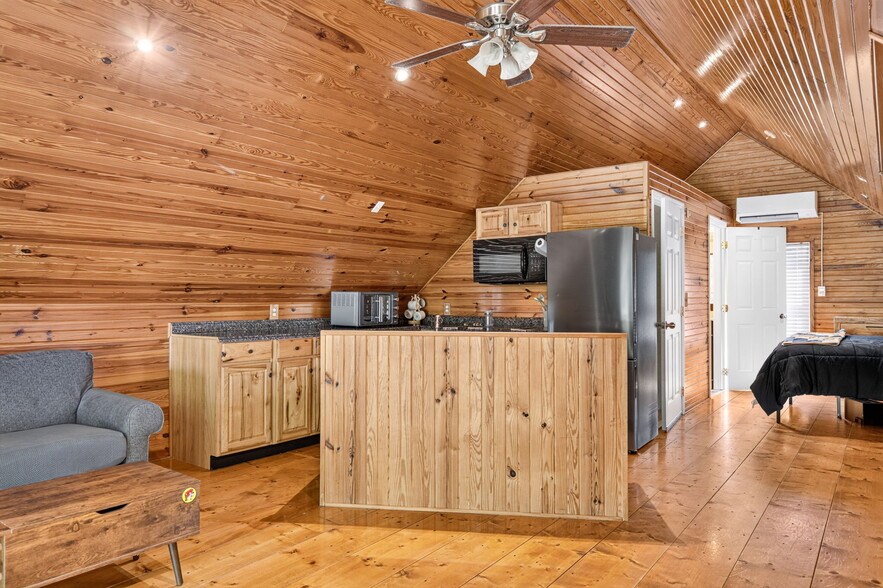 More Photos Of 105 Foothills Rd, Pikeville Multifamily For Sale