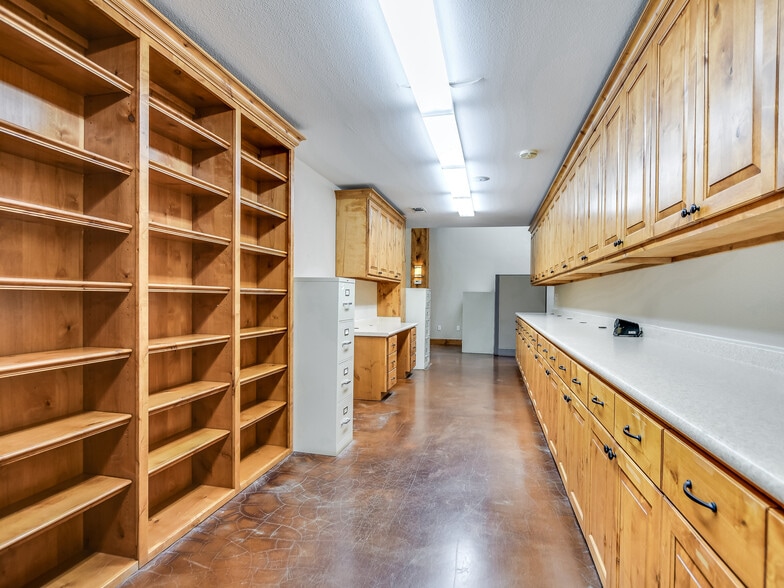 More Photos Of 4004 E Hwy 290, Dripping Springs Medical For Sale