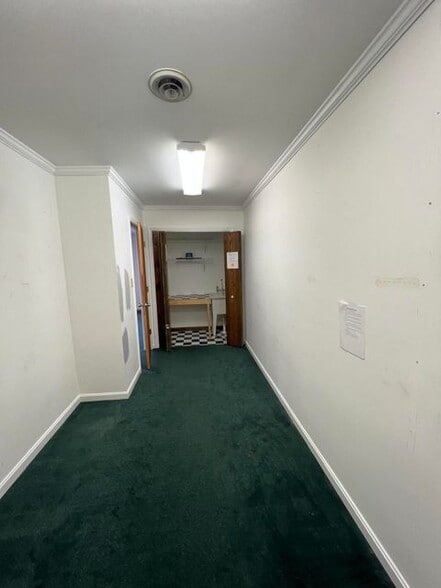 More Photos Of 230-236 Thomas More Pky, Crestview Hills Medical For Lease