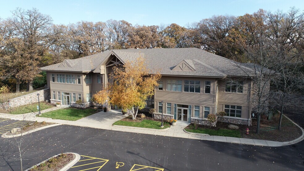 More Photos Of 420 N Front St, Mchenry Office For Lease