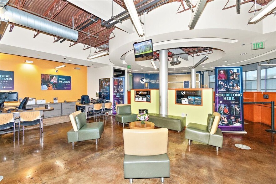 More Photos Of 2520 W Olive Ave, Burbank Medical For Lease