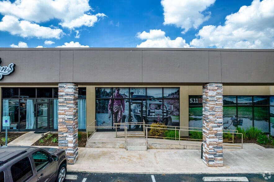 More Photos Of 15665-15689 San Pedro Ave, San Antonio Unknown For Lease