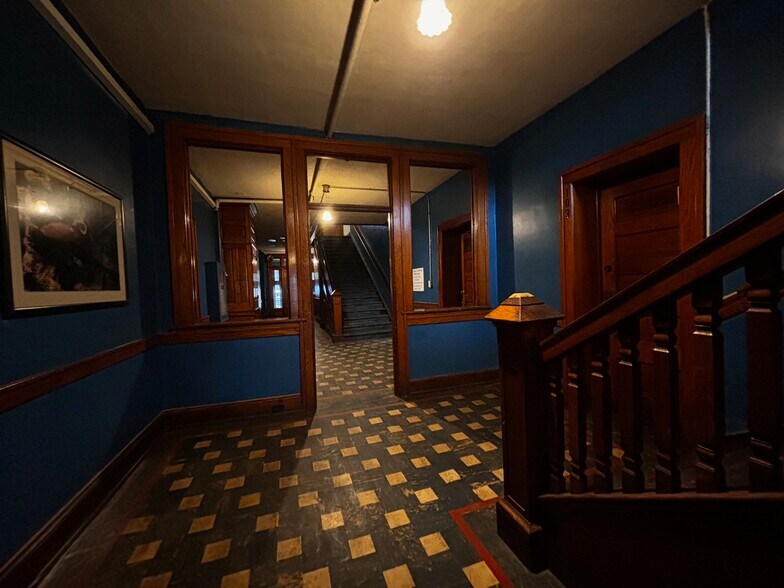 More Photos Of 512 N Lincoln St, Bay City Apartments For Sale