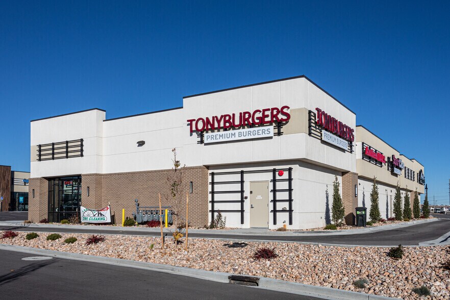 More Photos Of 11946 S Carlsbad Way, Herriman General Retail For Lease