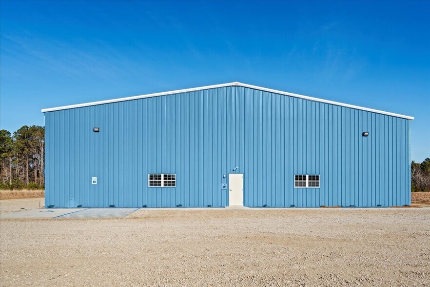 More Photos Of 3345 Willow Creek Rd, Florence Flex For Lease