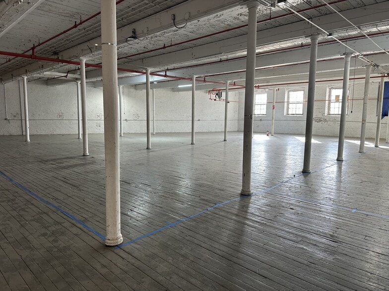 More Photos Of 104 Anawan St, Fall River Light Manufacturing For Lease