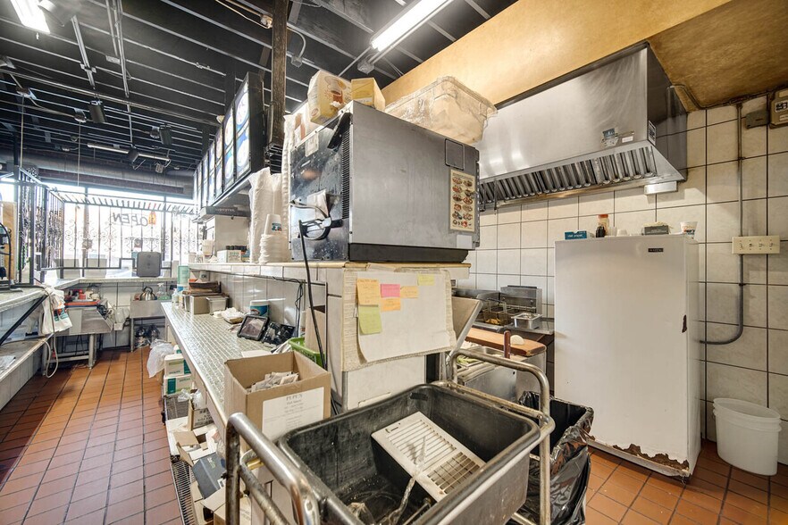 More Photos Of 6230 S Western Ave, Chicago Restaurant For Sale