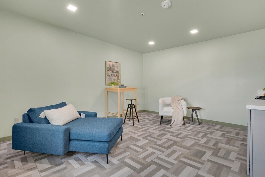 More Photos Of 640 State Highway 12, Rio Vista Hotel For Sale