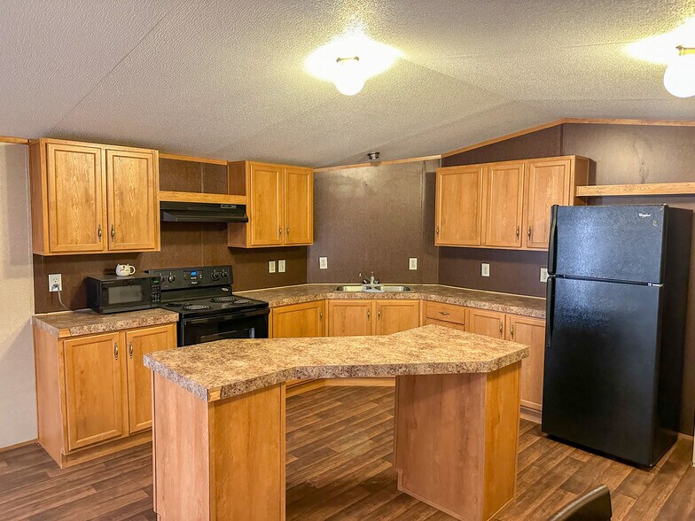 More Photos Of 4309 & 4401 S County Road 1131, Midland Manufactured Housing Mobile Home Park For Sale