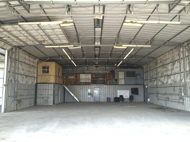 More Photos Of 345 Highway 72, Three Rivers Warehouse For Sale