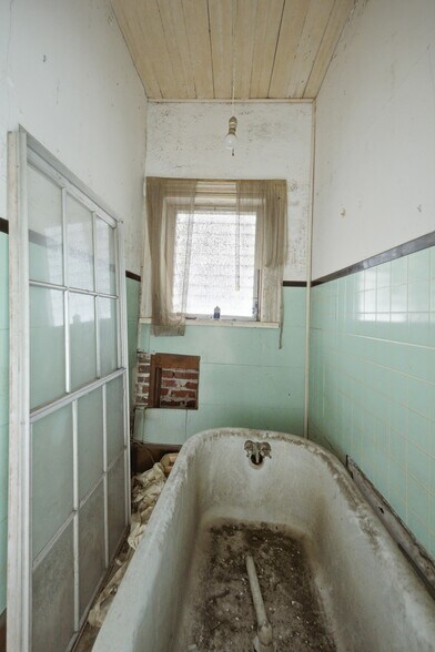 More Photos Of 120 N Main St, Bushnell Office Residential For Sale