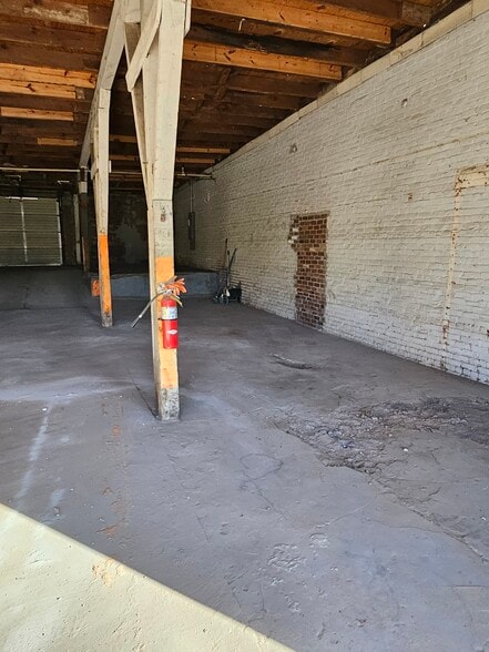 More Photos Of 5262 Bouldercrest Rd, Ellenwood Light Manufacturing For Sale