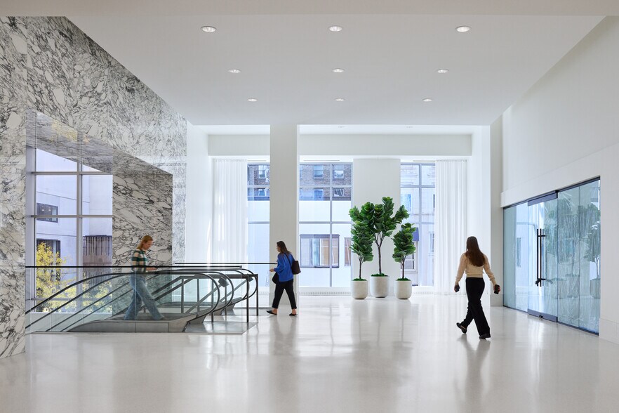 More Photos Of 800 Nicollet Mall, Minneapolis Office For Sale