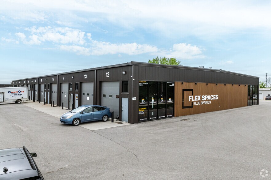 More Photos Of 3405 NW Jefferson St, Blue Springs Flex For Lease
