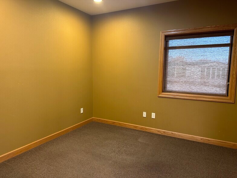 More Photos Of 23823-23865 67th Ave, Saint Cloud Light Distribution For Sale