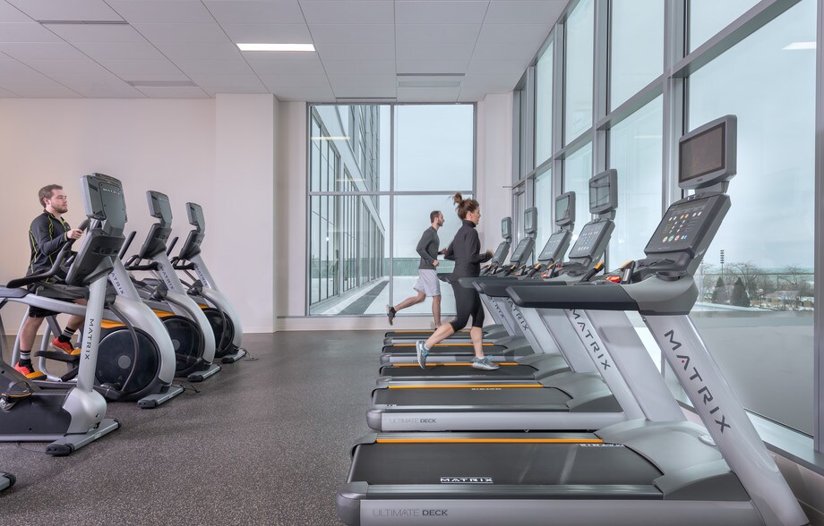 More Photos Of 833 E Michigan St, Milwaukee Office For Lease