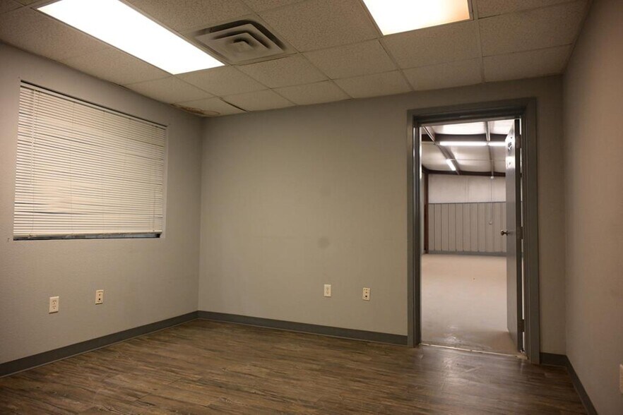 More Photos Of 3611 E State Highway 158, Midland Unknown For Lease