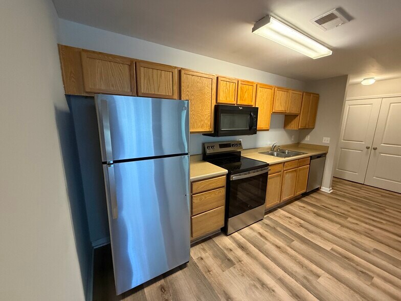 More Photos Of 370 S Kerr Ave, Wilmington Apartments For Sale