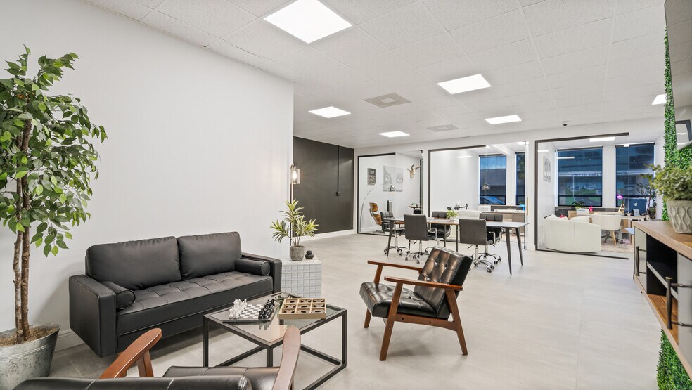 More Photos Of 1510 E Colonial Dr, Orlando Office For Lease